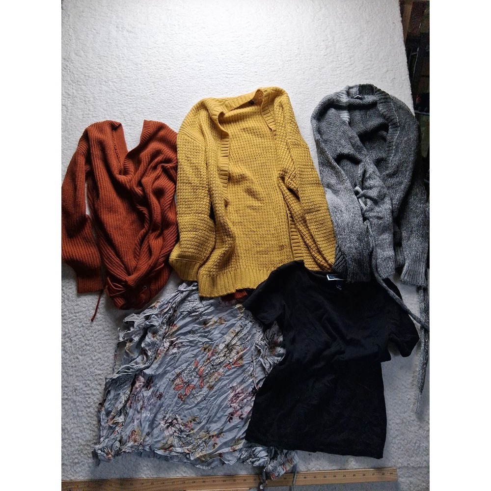 Women's XS/XXS Reseller Lot Karen Scott Divided Charlotte Russe Express Gimmiks